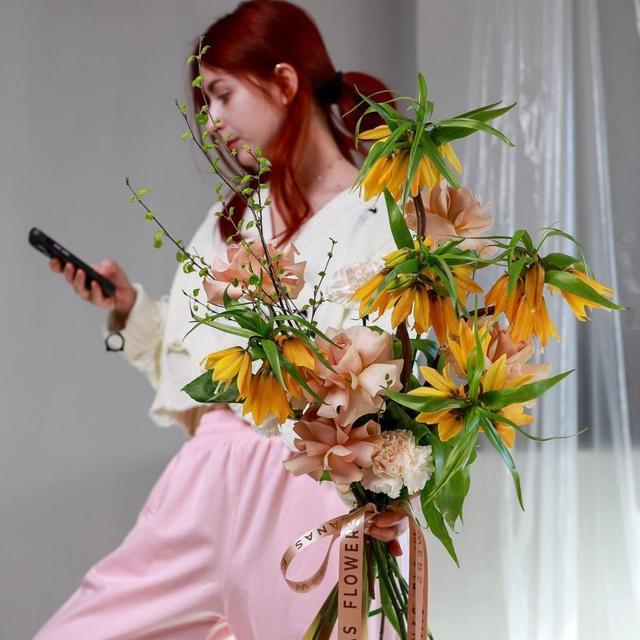 Авторский букет с экзотичной фритиллярией