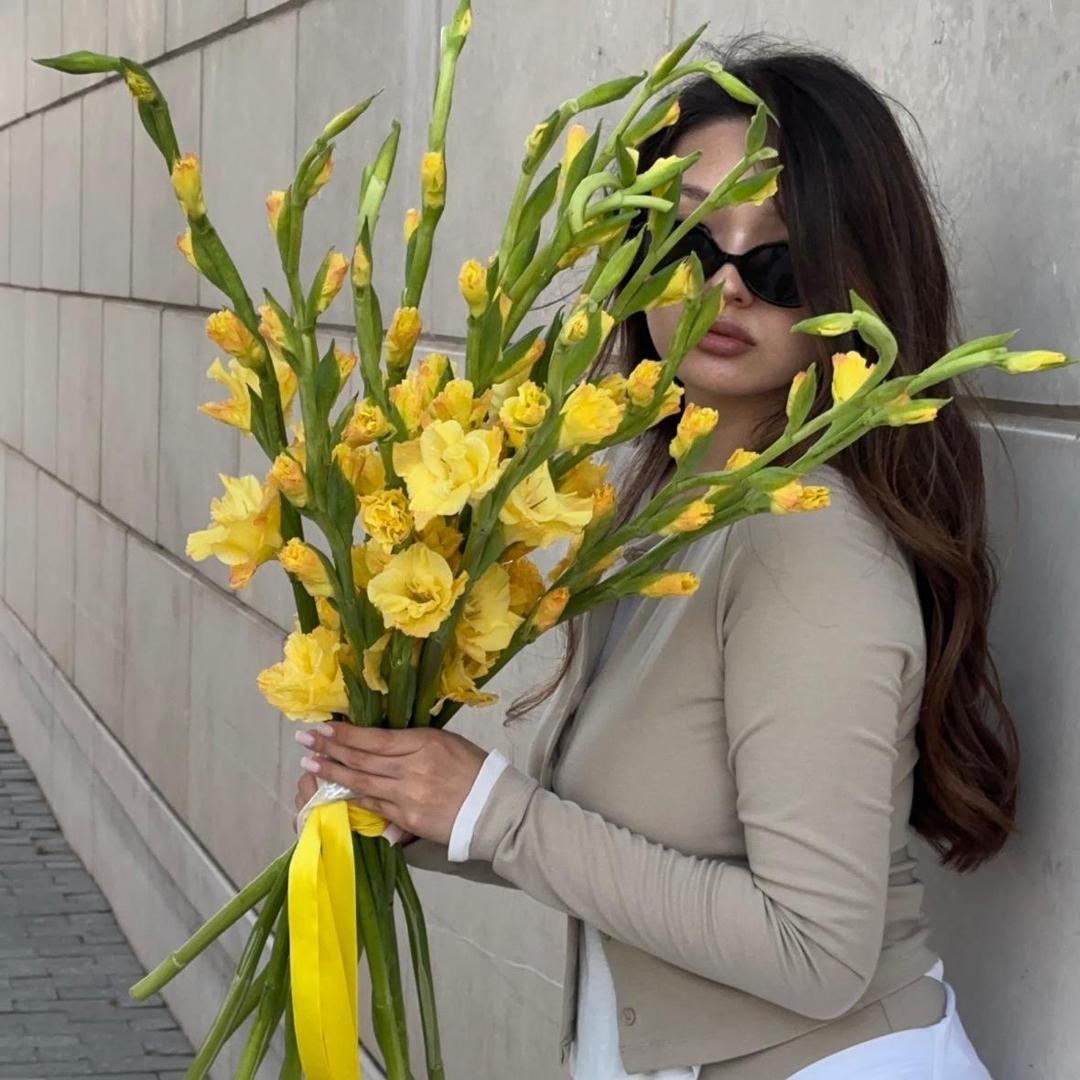 Гладиолус желтый