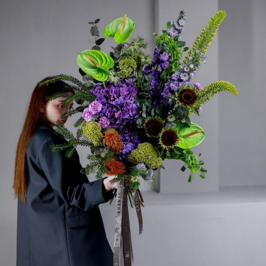 Авторский букет с антуриумами (мужское счастье)